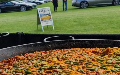 Our meat paella is very easy to eat. We ensure that our local butcher in Marlborough cuts the chicken and pork into small, fork-friendly pieces, making it much easier for your guests to enjoy the paella. You have the option with or without chorizo. The chorizo is imported from Spain!