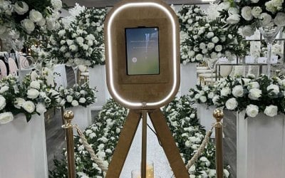 Vintage/Rustic photo Booth