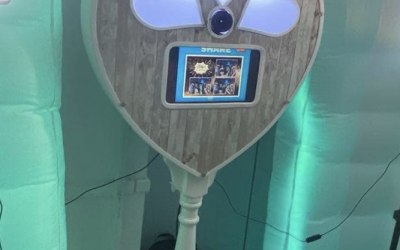 Love heart stand alone
