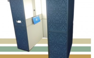 Vintage Enclosed Booth 