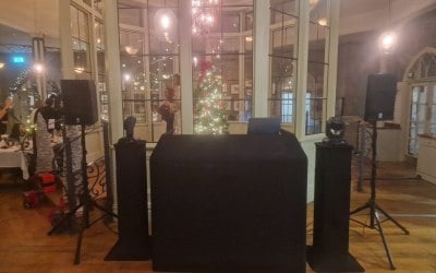 SILVER PACKAGE PARTY SET UP