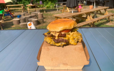 Our Juicy Aberdeen Angus Smash Burgers are Layered with 2 slices of American cheese per patty within a toasted brioche bun. Choose a single, double or add extra Beef patties to your hearts content. We offer a choice of  Crispy Bacon,  Gherkins, Jalapenos, Lettice, Beef Tomato's, Sweet Onions, & Crispy Onions  with your choice of sauce
