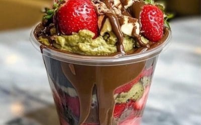 Dubai chocolate kunafa strawberry