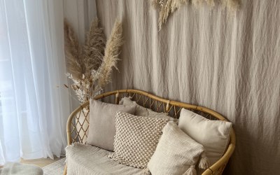 Pampas wall arrangement