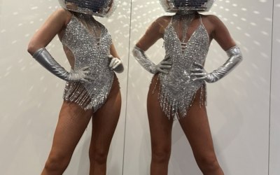Mirror Head Dancers 