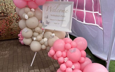 Welcome sign with balloon arch contact number 07969890323