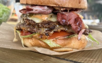 Smash Burger with Bacon 