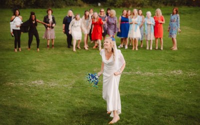 Bridal Bouquet throw