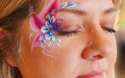 Adult Face painting glitter bar