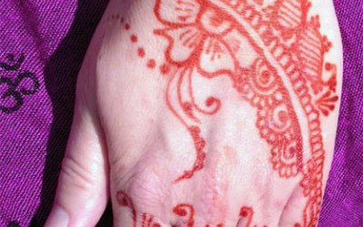 Henna temporary tattoo