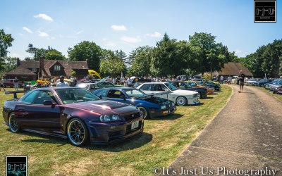 Open event style coverage from a summer car show 