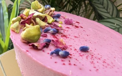 Fermented beetroot & lions mane cashew cheesecake