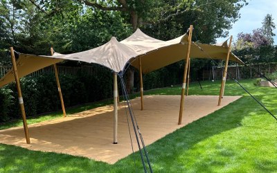10 x 6 m stretch tent in tan with carpets