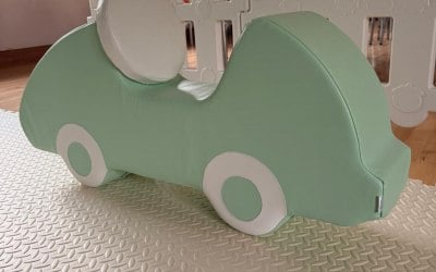 Car rocker