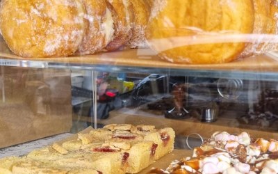 Brownies, blondies, doughnuts  Brownies, blondies, doughnuts