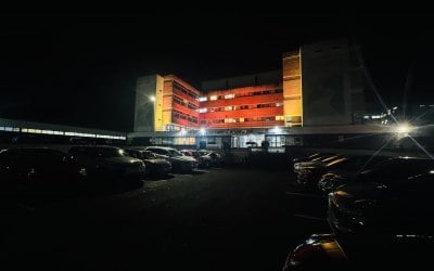 Outdoor architectural lighting
