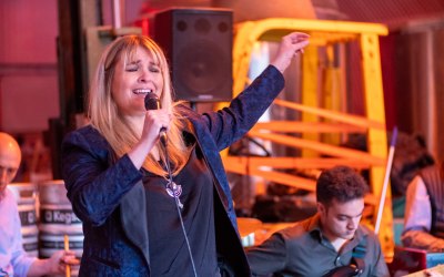 Jenny Howe, singer