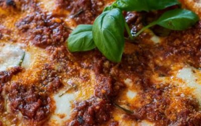 Italian Bolognese pizza