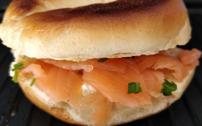 Smoked salmon, cream cheese, fresh cut chives and lemon