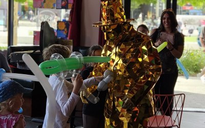 Gold Mirror Man