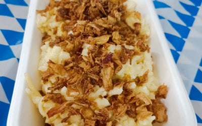 German Mac and cheese with crispy onions