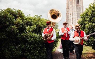 A wedding parade with Silk Street Jazz