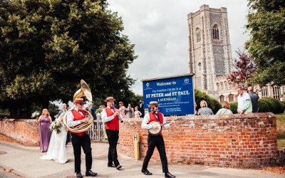 A wedding parade with Silk Street Jazz