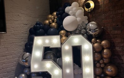 Light up numbers and balloons