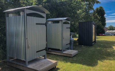 Wild Willy Cabins Shower Hire