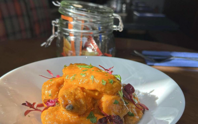 Pineapple and habanero hot sauce wings.