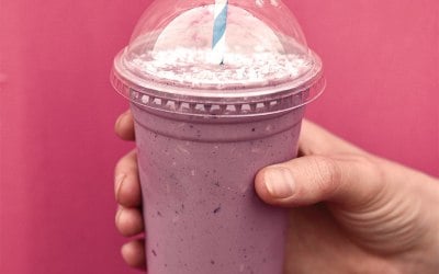 Açai banana & blueberry smoothie