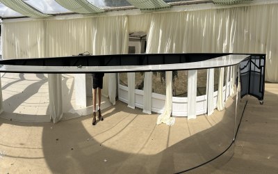 Mirrored bars 