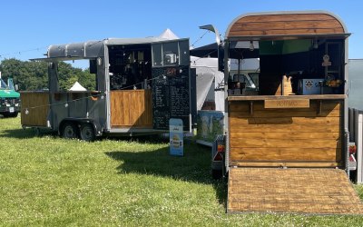 Our fully customised horse trailer bars