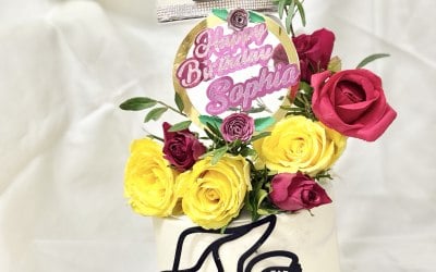 Floating floral cake