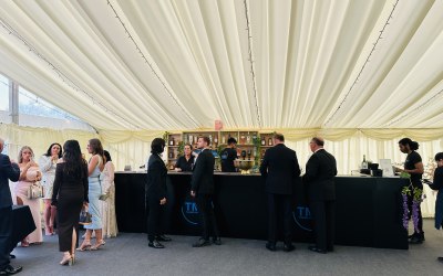Bar in Action 