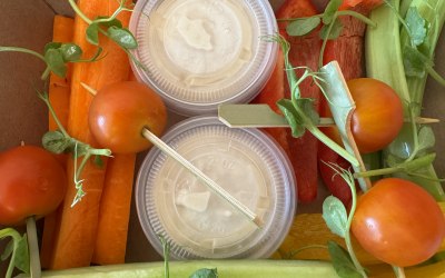 Vegetable Crudités With Houmous