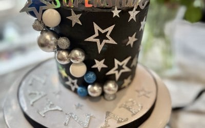 Superstar cake