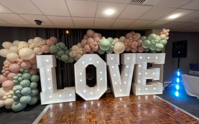 Love letters and organic balloon display 
