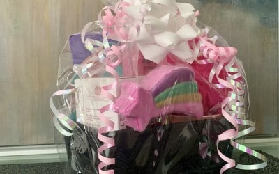 Give a personalised gift basket with simple, meaningful items!