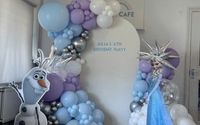 Premium garland sail board set up with cardboard cut ours 