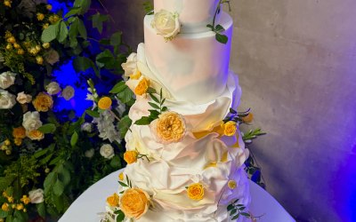 Yellow weddinh
