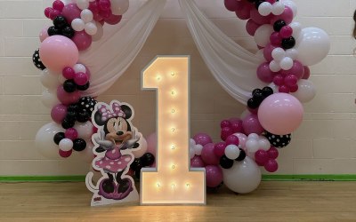 Minnie Mouse themed balloons 
