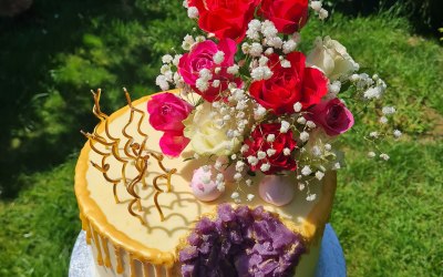 Fresh Flowers Geode Cake