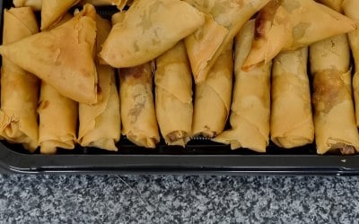 yummy Yummy spring rolls and stick meat 
