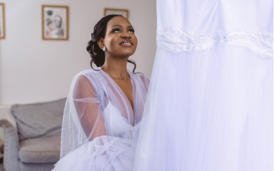 Bride candid 