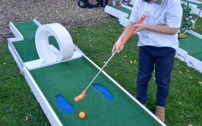 Loop the Loop crazy golf hole