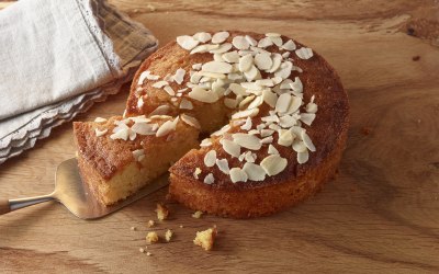 Gluten Free Orange, Honey & Almond Cake