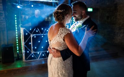 Wedding couples first dance