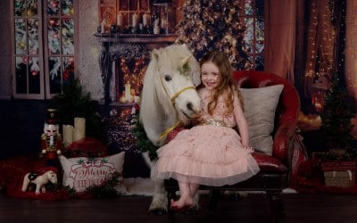 Indoor Christmas photoshoot
