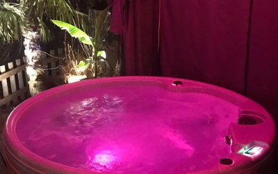 Quattro hot tub hire
